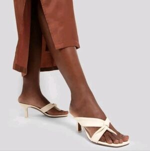 Neous Womens Cream Dofida Minimalist Quiet Luxury Italian Leather Heel 37.5